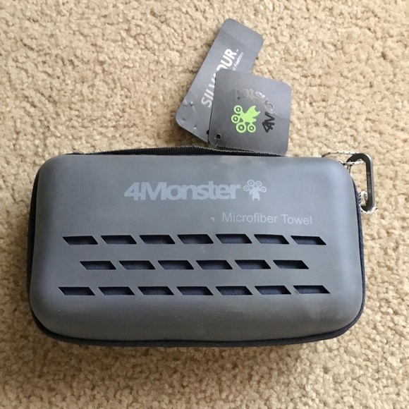 4Monster Navy Blue Silvadur Full Size Microfiber Towel With EVA Case - Picture 1 of 5